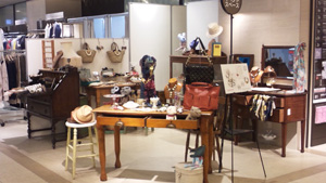 博多阪急AGE VERT SHOWROOM at HAKATAの写真
